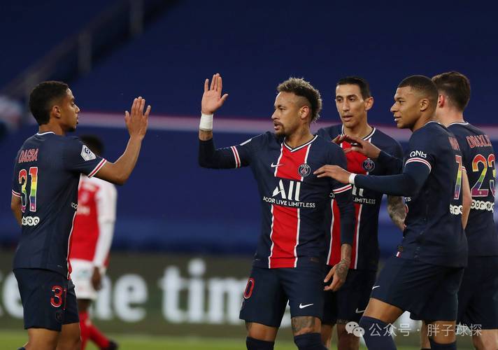 欧冠巅峰对决：巴黎圣日耳曼剑指首冠，国际米兰捍卫荣耀